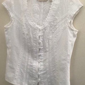 Soft Surrounds White Scalloped Lace  Capsleeve Blouse